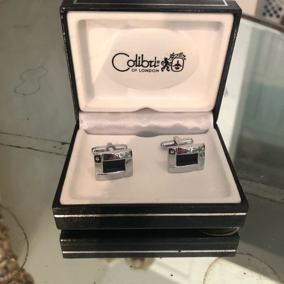 Silver & Black Cuff Links - Picture 2 of 5